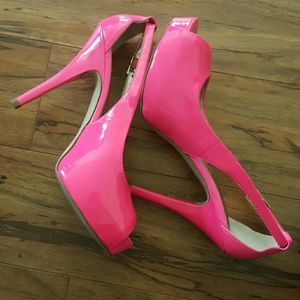 Guess Hot Pink open toe strap heels size 8